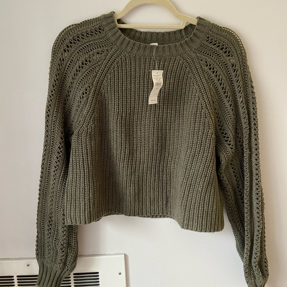 NEW American Eagle Army Green Sweater - Picture 1 of 4